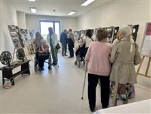 Návšteva seniorov a detí z jaslí v kultúrnom centre